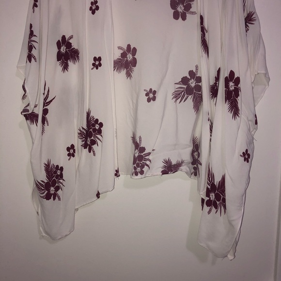 Floral Throw Over - Picture 3 of 7